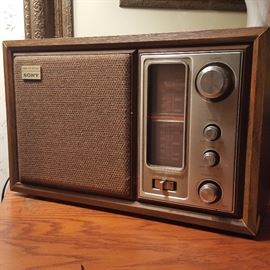 Vintage Sony am/fm radio