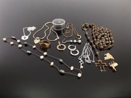 Lot of .925 Sterling Silver Diamond Accented etc. Jewelry and Scrap