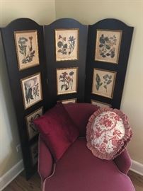 Decorative wall divider