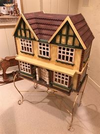 Dollhouse with metal stand