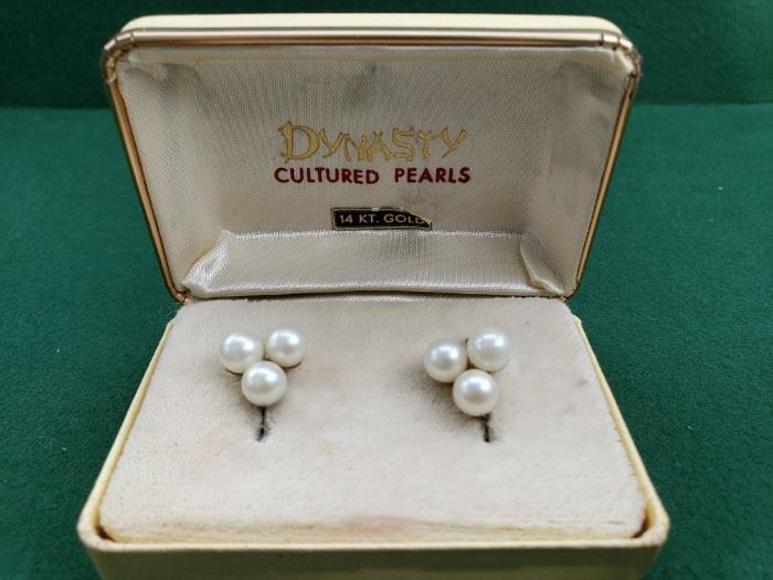 HQ Pearl Earrings 14Kt