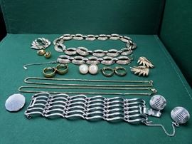 Vtg Monet Jewelry