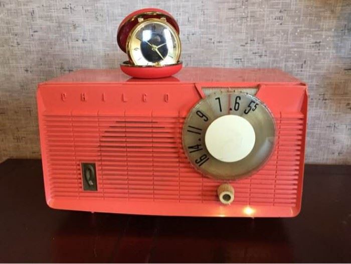 Vtg Philco Radio and Elgin Travel Clock