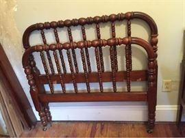 Vtg Spool Twin Bed