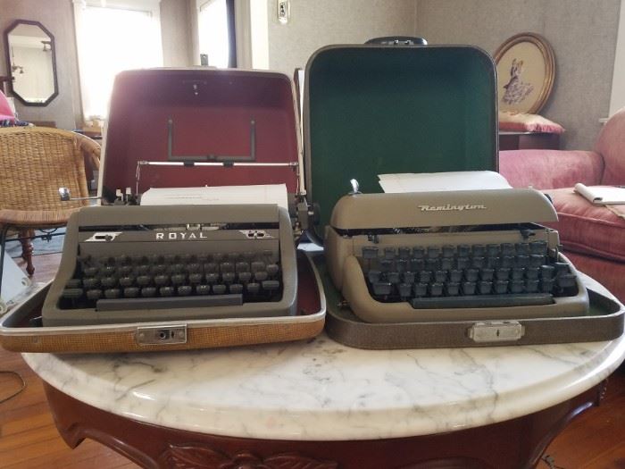 Vtg Typewriters