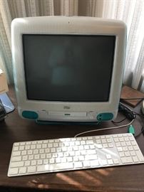 #18	Turquoise iMac Computer 	 $99.00 
