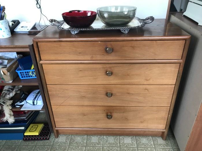 #30	Drexel chest of drawers 30x17x28.5	$170 
