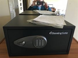 #64	sentry fire proof safe 	 $75.00 
