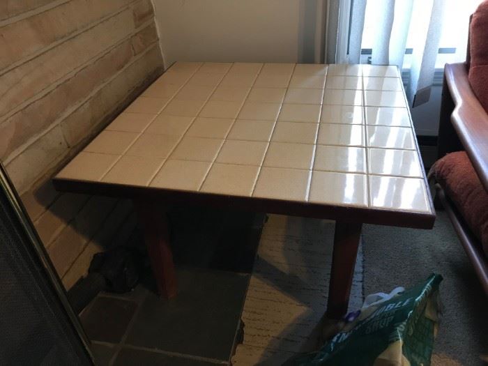 #86	square end table w tile top 	 $30.00 

