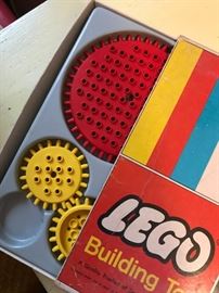 #131	Lego Building Set 001 Gears Vintage 1965	 $25.00 
