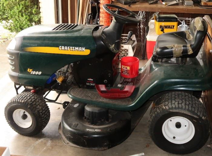 Craftsman riding lawn mower