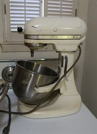 Vintage Kitchenaid mixer