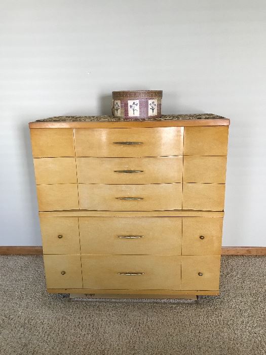 Mid Century Harmony House 
Chest Of Drawers