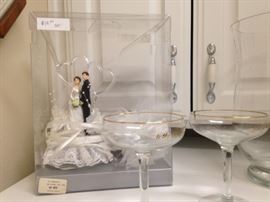 Bride & groom cake topper