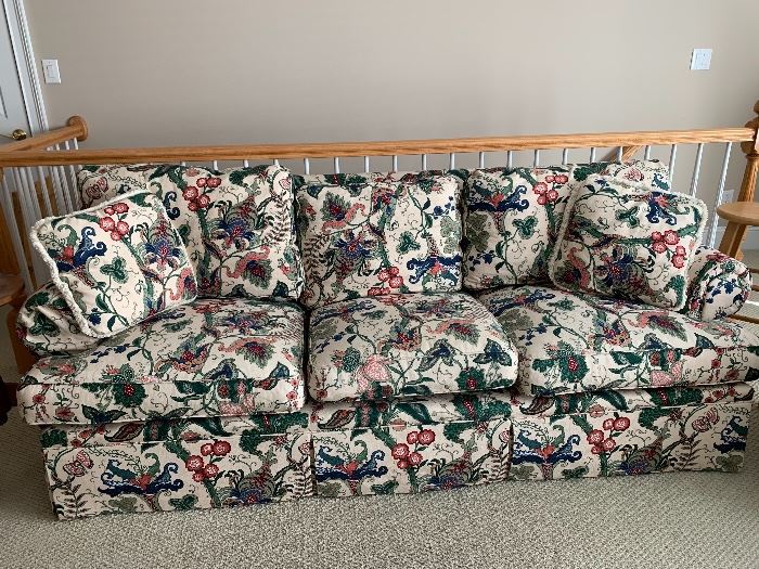 Soutwood Floral sofa...in really great condition