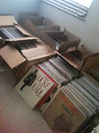 1000 lps records all un played shape