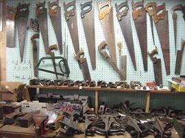 75 wood planes, mostly Stanley, wood, transitional and metal.