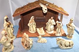 VINTAGE NATIVITY SET 