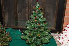 CERAMIC CHRISTMASS TREE