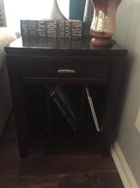 Havertys End Table