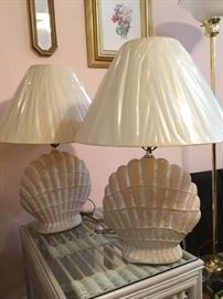 Pair of Shell Lamps https://ctbids.com/#!/description/share/121033