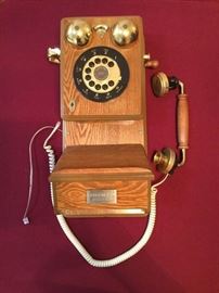 Wooden Replica 1927 Country Phone https://ctbids.com/#!/description/share/121047