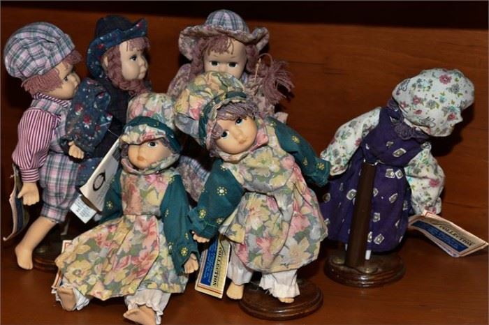 19. Lot of Six 6 Vintage Dolls