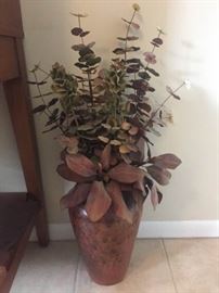 Vase with Dried Eucalyptus Flowers https://ctbids.com/#!/description/share/118998