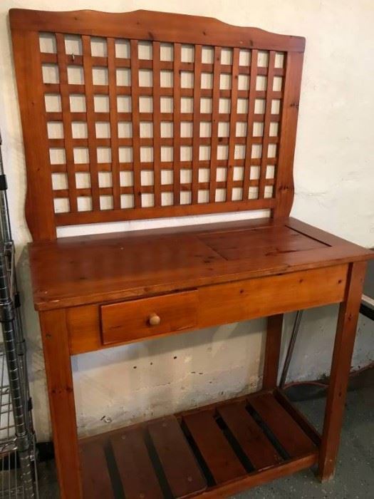 Wooden Potting Bench