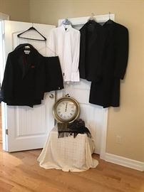 Mens Tuxes and Formal Wear