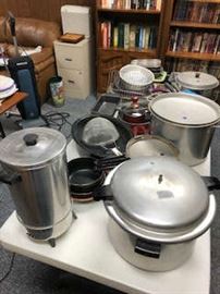 Miscellaneous cooking/baking pans