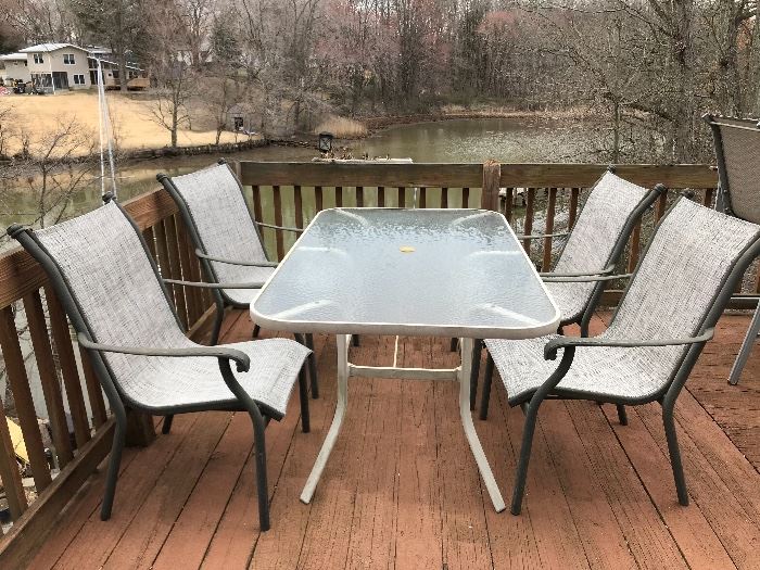 Patio Table & 4 Chairs