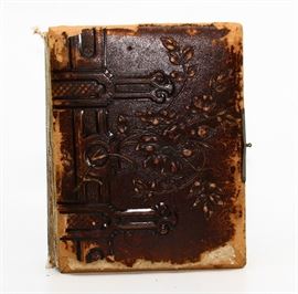 ANTIQUE VICTORIAN PHOTO ALBUM FULL OF PICTURES