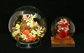 MID-CENTURY GLASS GLOBE FLOWER DISPLAY TERRARIUM