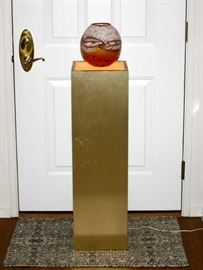 MID-CENTURY LIGHTED FLOOR DISPLAY STAND