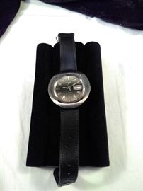 Elgin retro watch with a hand finished Scandia calf leather band https://ctbids.com/#!/description/share/125160