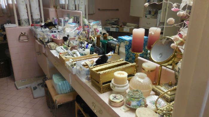 toiletries, vintage items 