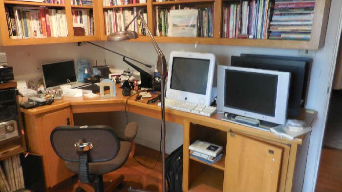 lamps, office chair, pc, monitors, books, stereo etc.