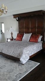 Fabulous Henredon Villandry French style half tester king bed.