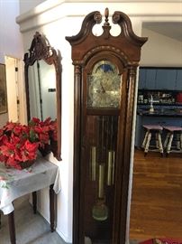Grandfather clock - one of many clocks here