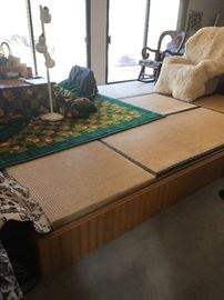 Large tatami Mat floor - appx 16x 12