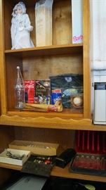 Dolls, medical items