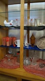 hen on nest, glasses, glassware