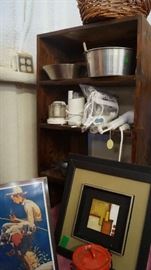 small appliances, wall decor