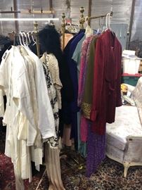 We have some vintage clothes for this auction, but stay tuned we will be having a huge vintage clothes auction this spring with more clothes, purses and jewelry. Make sure you keep following us. No date set yet for that auction.