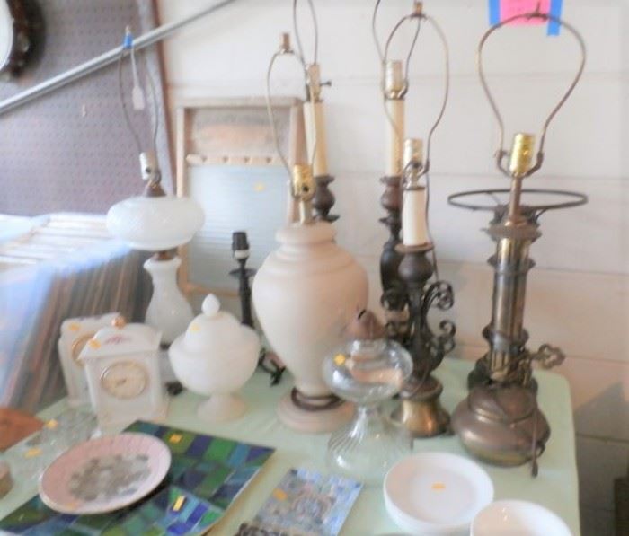 TABLE LAMPS AND CLOCKS