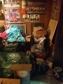 Signed Bears photo's and paper signatures. 