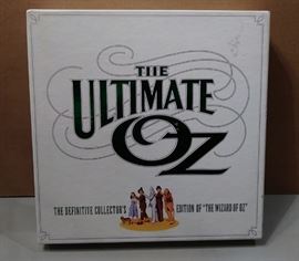 Wizard of Oz.....Loaded with photos...Info ...Laser discs...NICE ! collectible