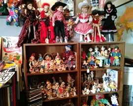 Assorted Clowns and stand up dolls 
