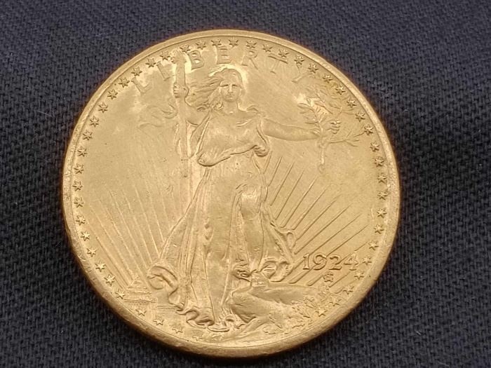 #14 1924 Saint Gaudens .900 Gold Coin, 33.4g 1924 Saint Gaudens .900 Gold Coin, 33.4g